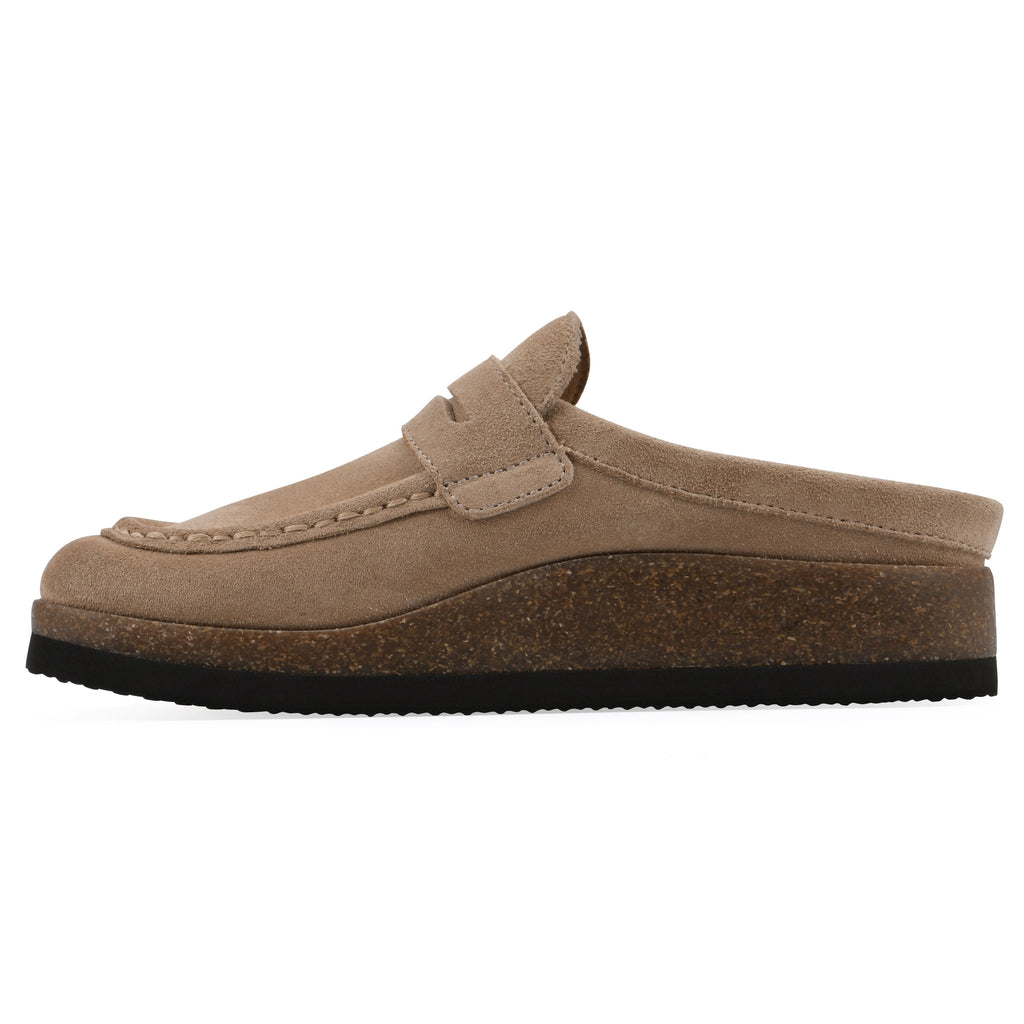 Women's wooden clogs