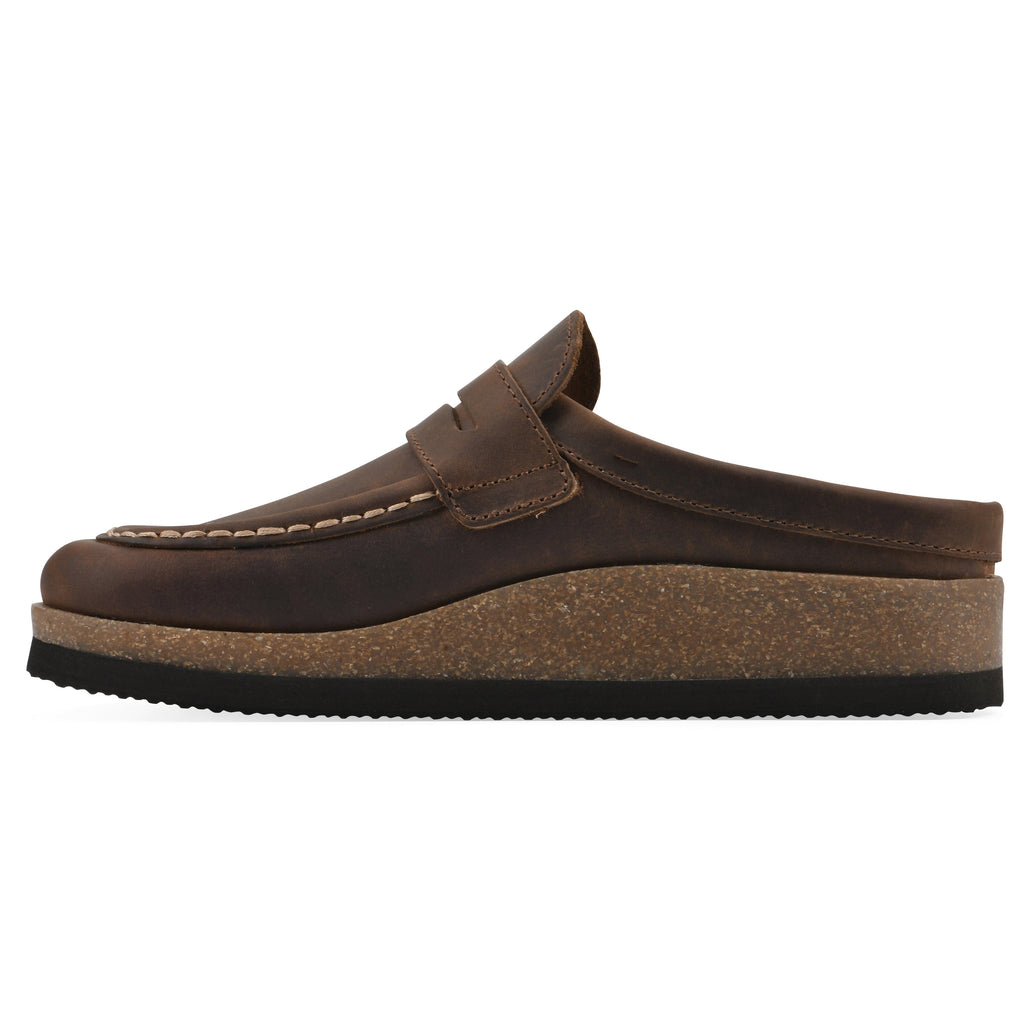 Women's wooden clogs
