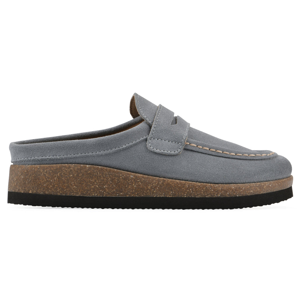 Women's wooden clogs